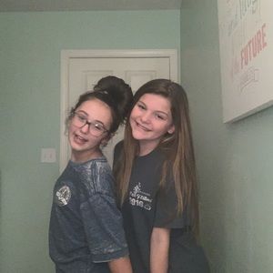 Meet your Posher, Cayla